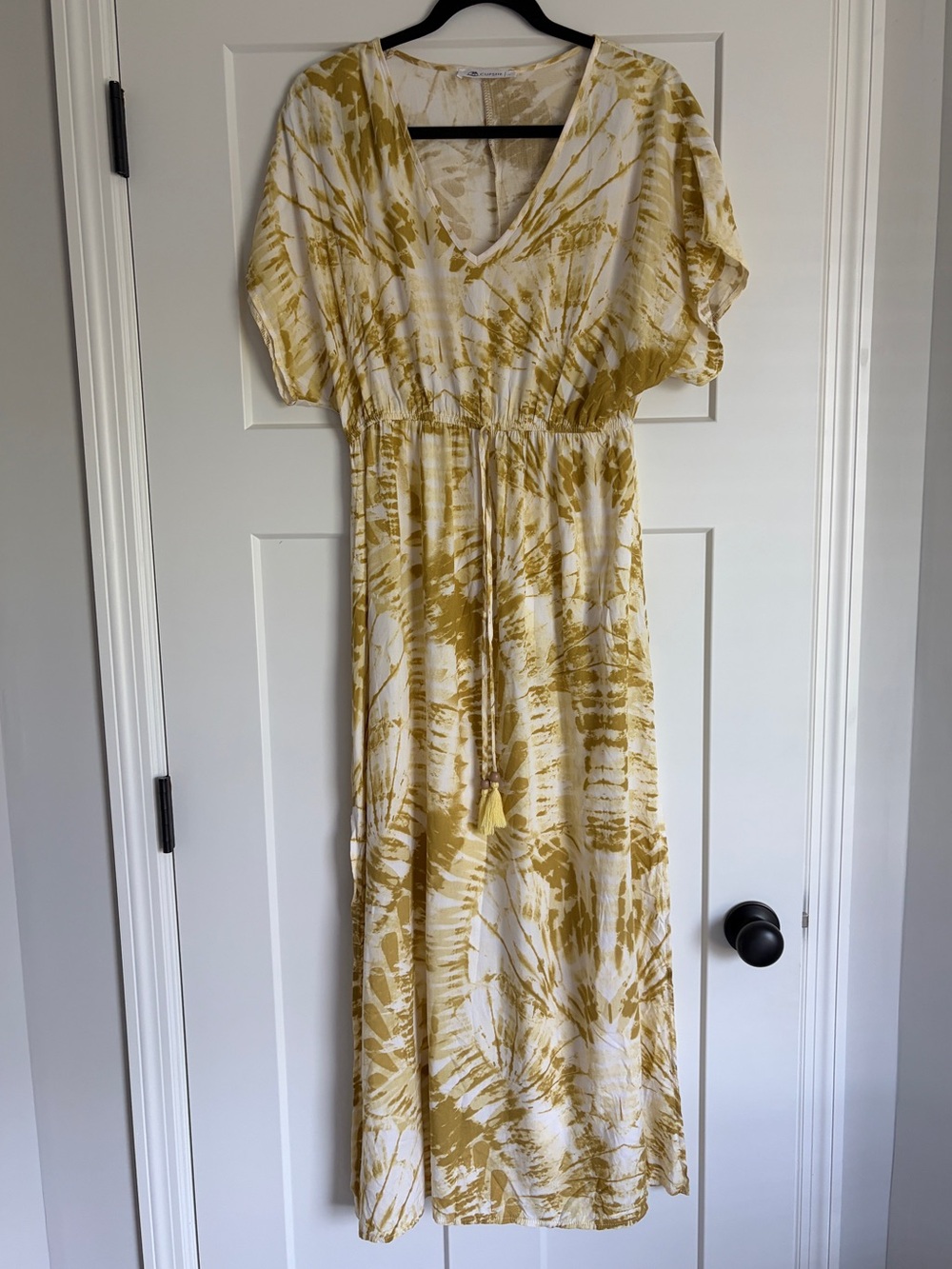 Cupshe Cream and Gold Tie-Dye Top